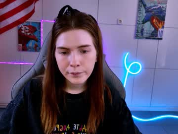 aliceinredsquar
