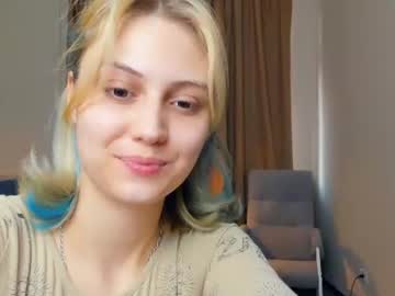 angelinaholly