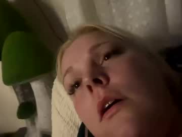 elegantblondevi