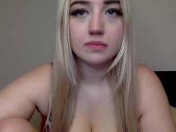 hotblondekity