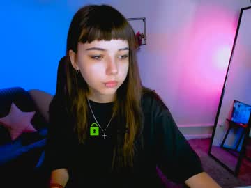 lana peach1
