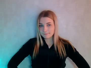 mia moon27