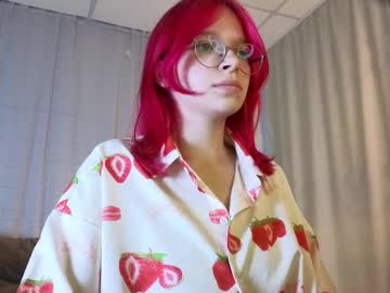 pink tilly