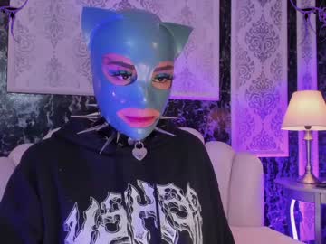 sadicrubberdoll